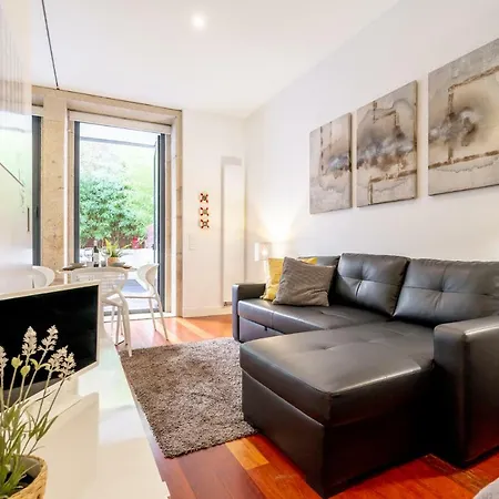 Daire Merc Clerigo's Place